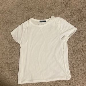 white crop top size L